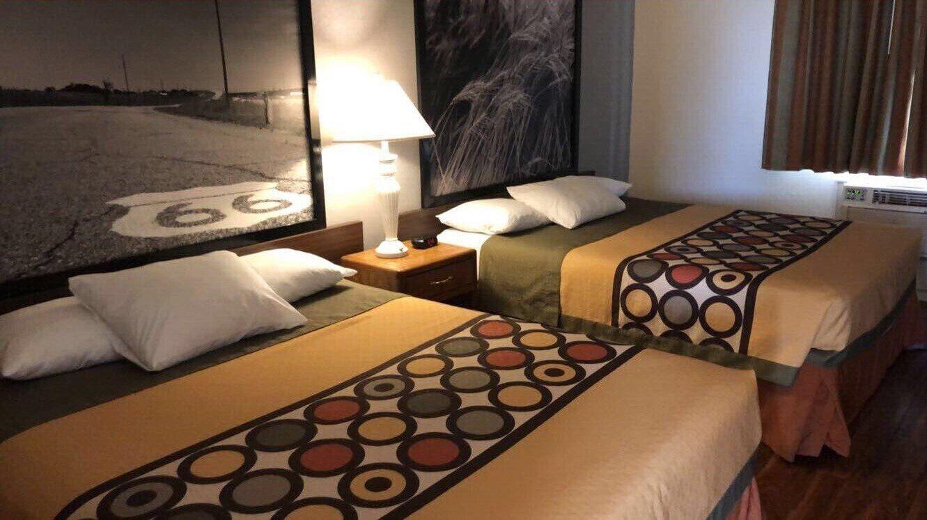 Super 8 By Wyndham דודג' סיטי מראה חיצוני תמונה